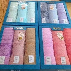 Towels Assembled In Pallets